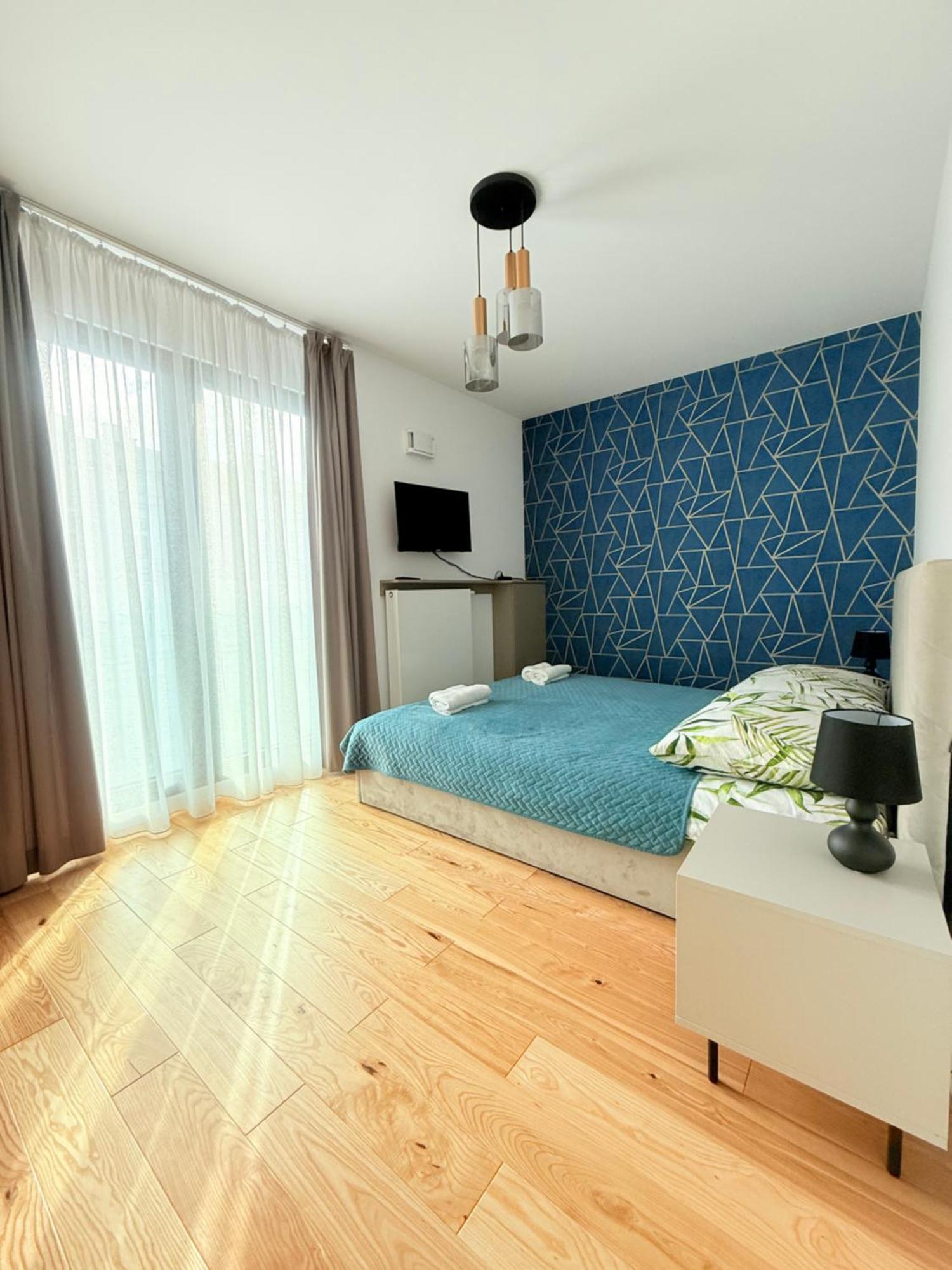 Vistula Avenue Apartment Free Parking, Swimming Pool, Sauna & Gym Краков Экстерьер фото